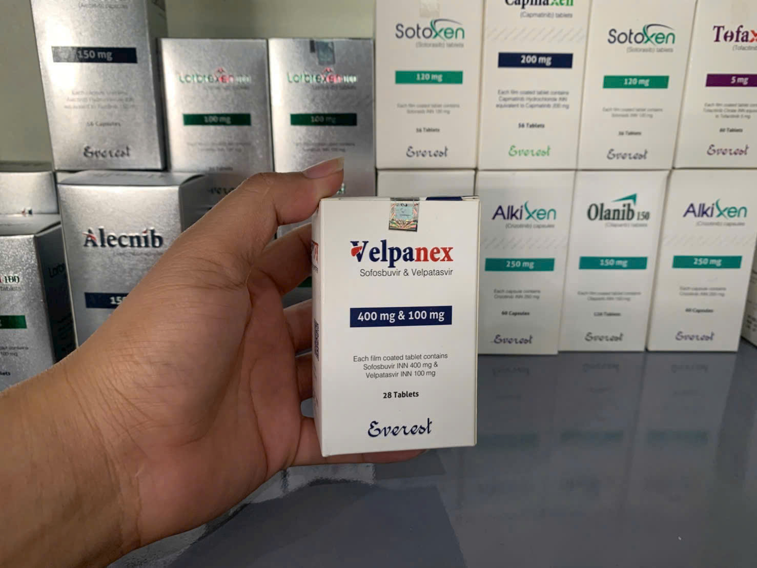 Thuốc Velpanex giá bao nhiêu mua ở đâu?